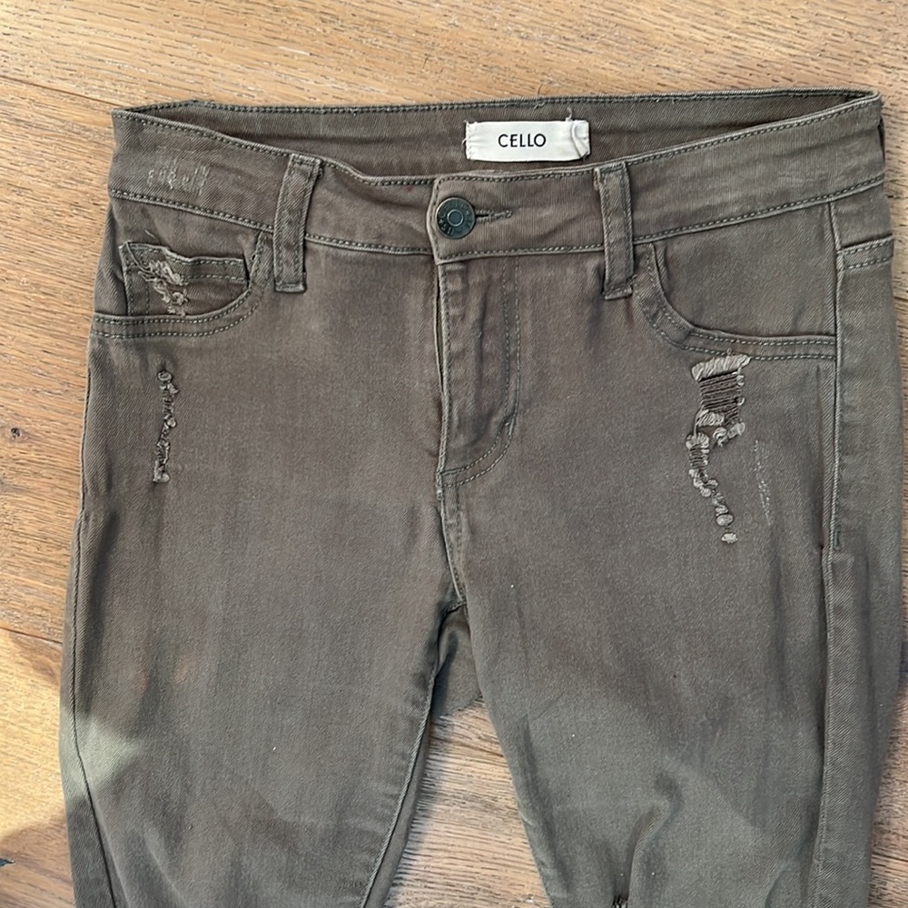Jeans - Picture 2 of 5